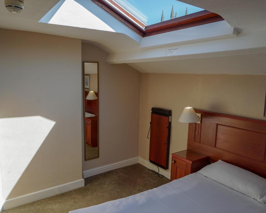 Manor House Hotel, Кокермут Экстерьер фото